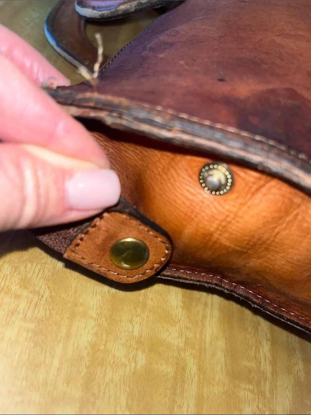 Source Unknown Tan Leather Briefcase - Classic Men’s Carryall